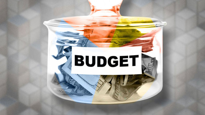 Budgeting App Showdown: Mint vs. You Need a Budget